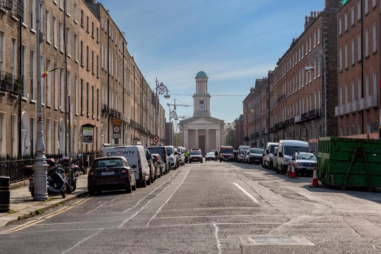 Spectacular 2 Bedroom Apartment With Sunny Garden & Terrace Dublin